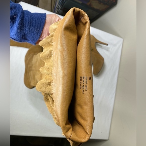 MOJO Moxy Tan Suede Tall Boots 8 - Picture 10 of 10